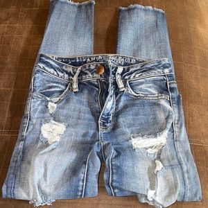 american eagle cropped distressed skinny jeans